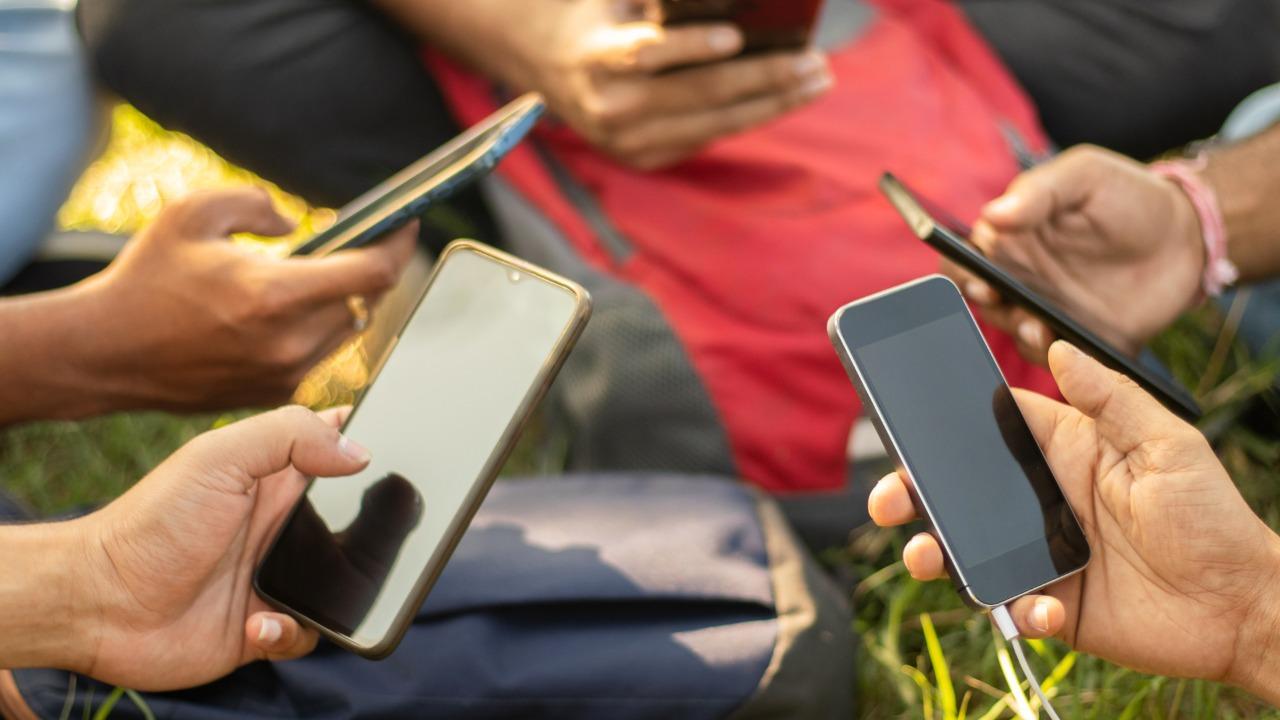 Time spent on smartphone apps may reveal user identity, breaching privacy: Study 