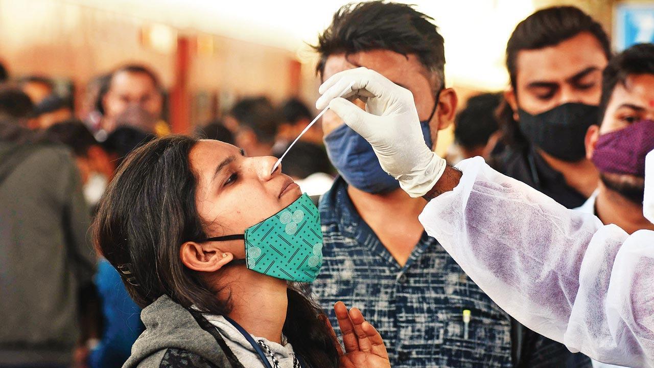 Mumbai sees 803 fresh Covid-19 cases, 10 deaths reported