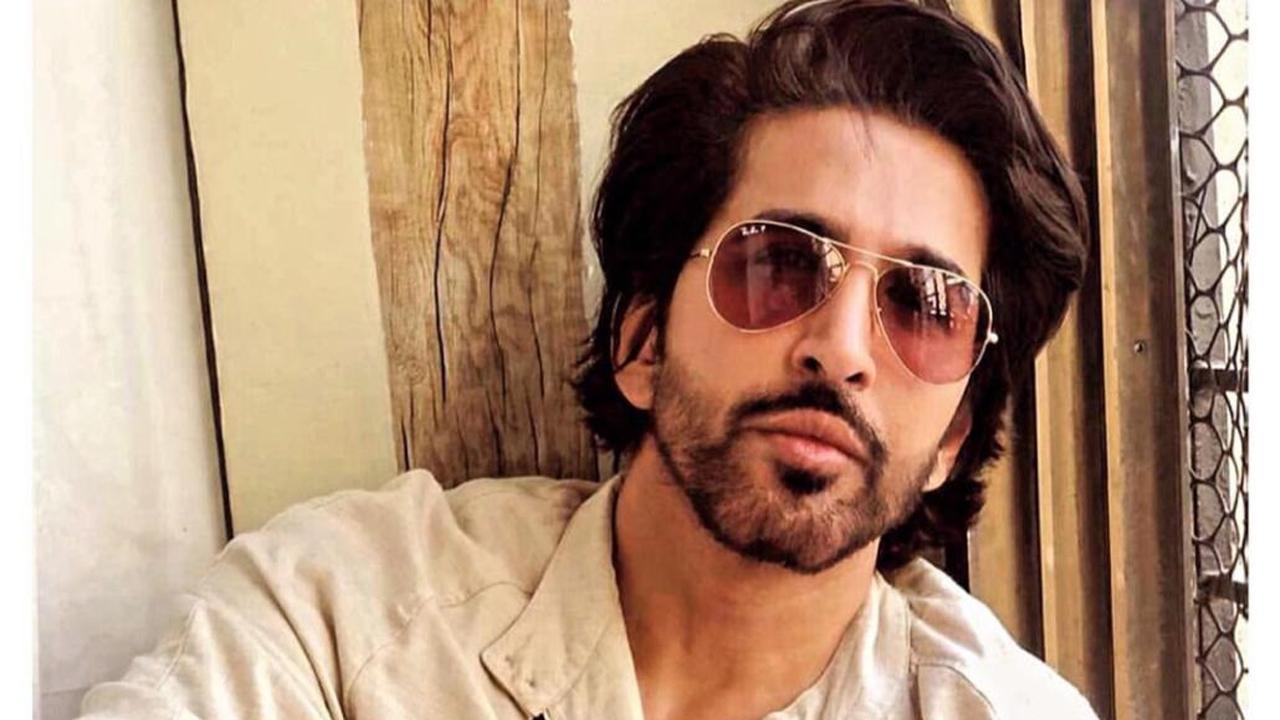 Vishal Kotian: My first date was at a tapri with cutting chai and Parle-G biscuits Vishal Kotian: My first date was at a tapri with cutting chai and Parle-G biscuits