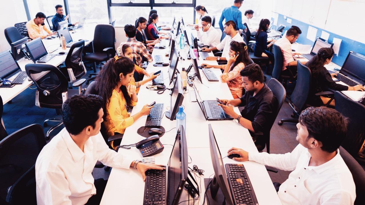 Indian tech industry hired 4.5 lakh people in FY22, record highest ever yearly addition: Report