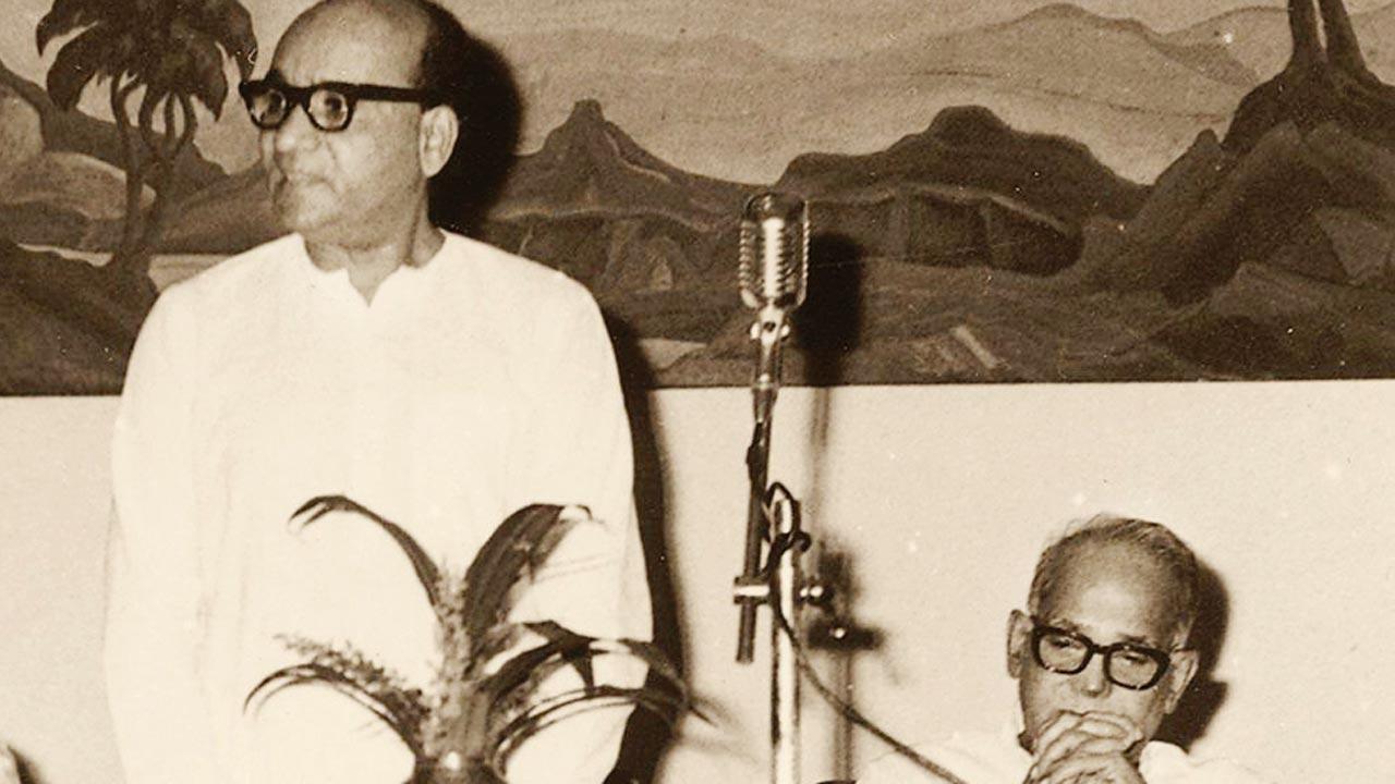 Principal KC Vyas with Jayaprakash Narayan