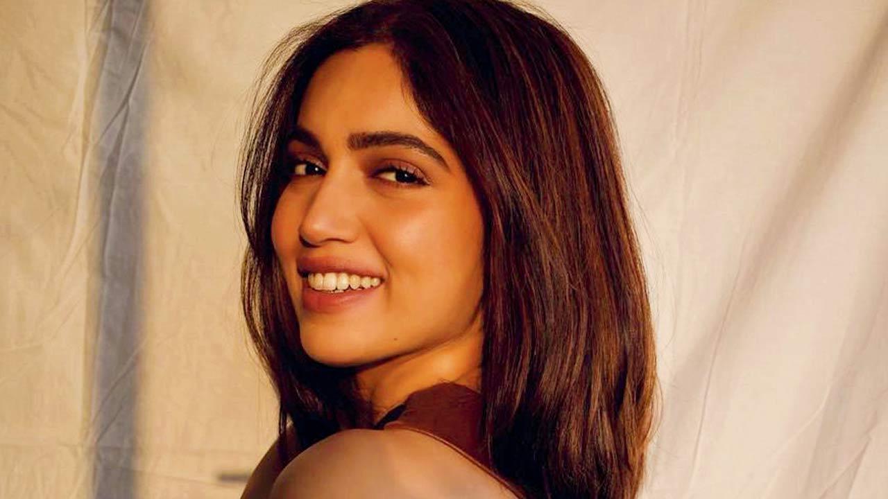 Bhumi Pednekar ready to wage war
In a previous edition, mid-day had reported that filmmaker Ketan Mehta was considering roping in Bhumi Pednekar for a biopic on his aunt, freedom fighter Usha Mehta. Now, in an interview with this writer, the actor says essaying the part of a freedom fighter would be among her most cherished opportunities. Here's the full story.