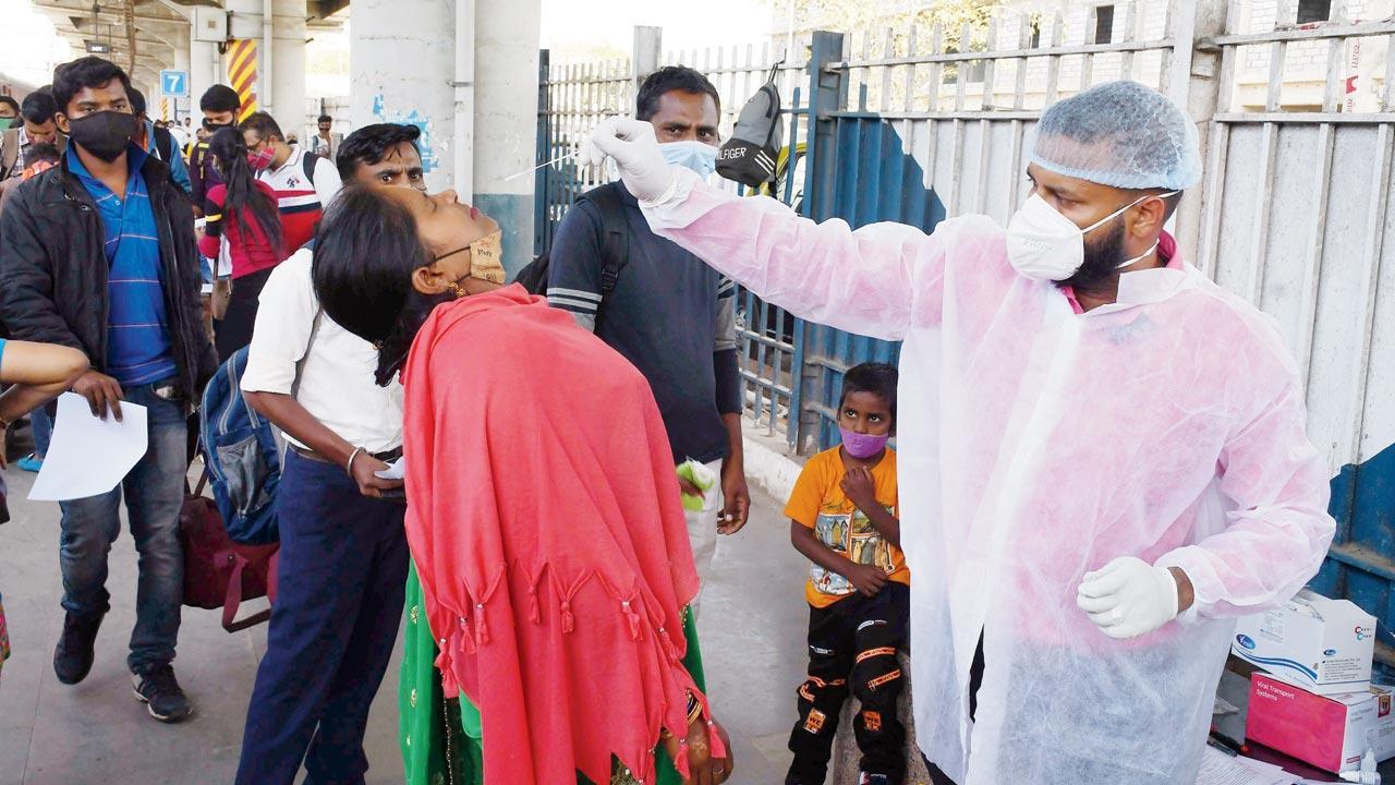 Covid-19 cases drop further in Mumbai but fatalities remain same