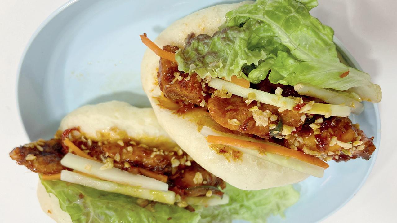 Chicken teriyaki baos