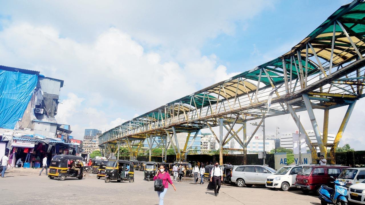 Mumbai's first skywalk at Bandra East to be rebuilt soon