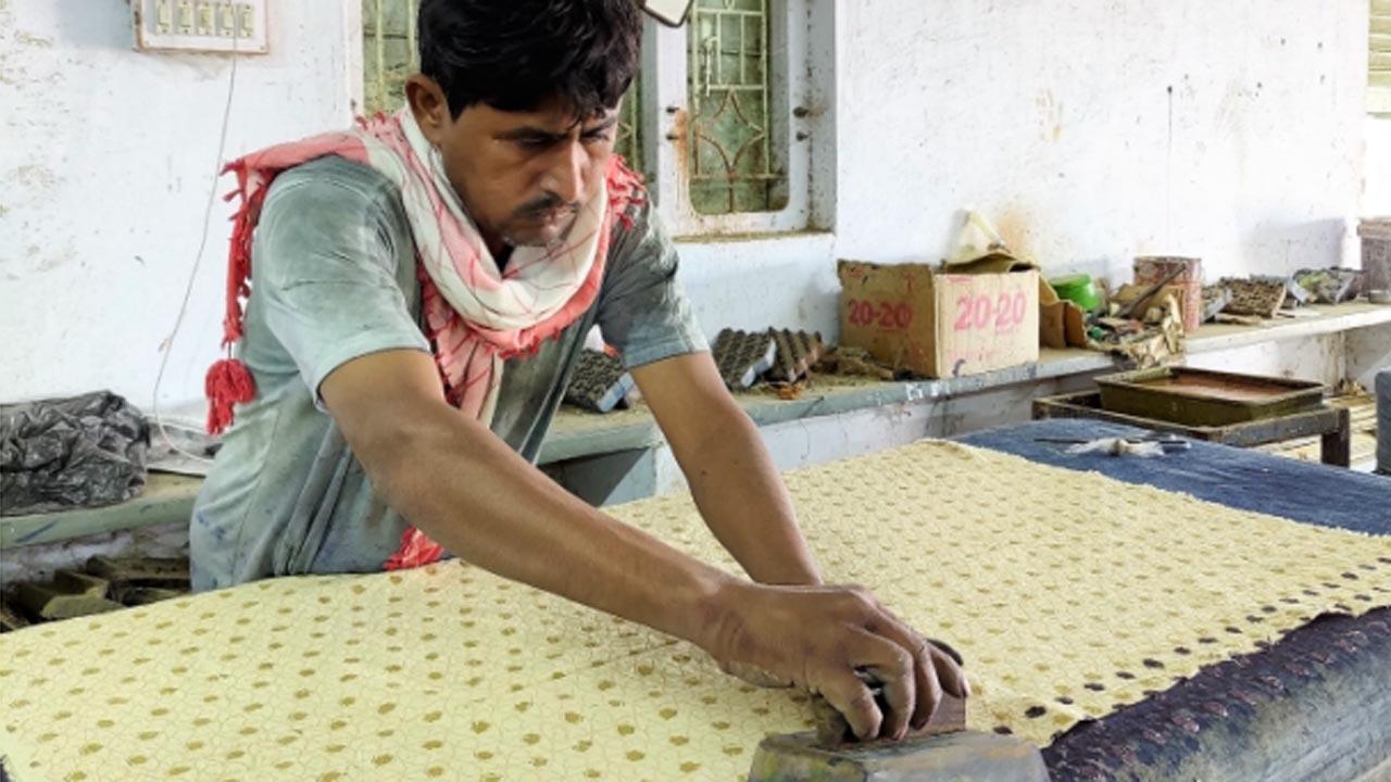 Redefining Intricate Handcraft, Cotton Cottage Launches Its Ajrakh Collection