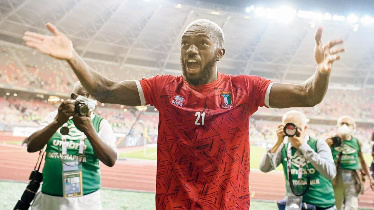 Equatorial Guinea shock defending champs Algeria