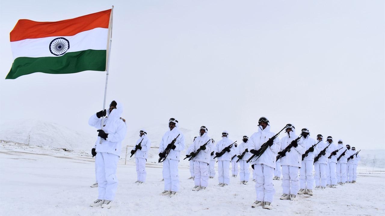 73rd Republic Day: ITBP troops unfurl national flag at 15,000 feet