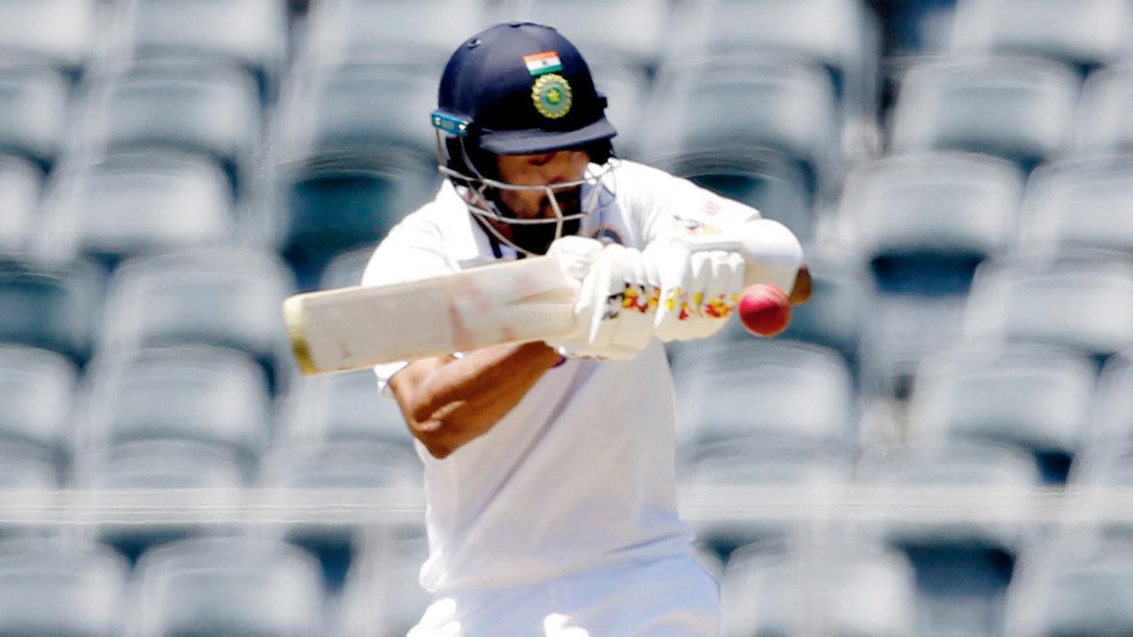 IND VS SA 2nd Test: KL Rahul rocks amidst middle ruins