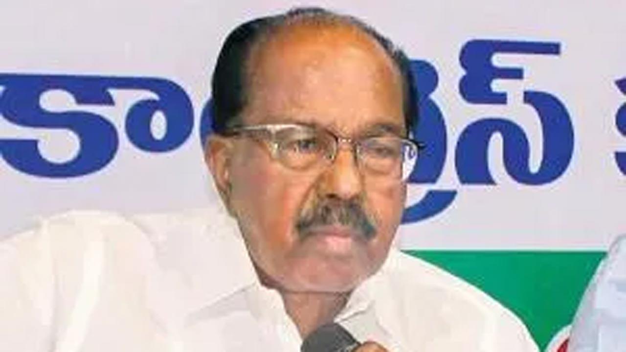 Congress leader Veerappa Moily tests positive for Covid-19
