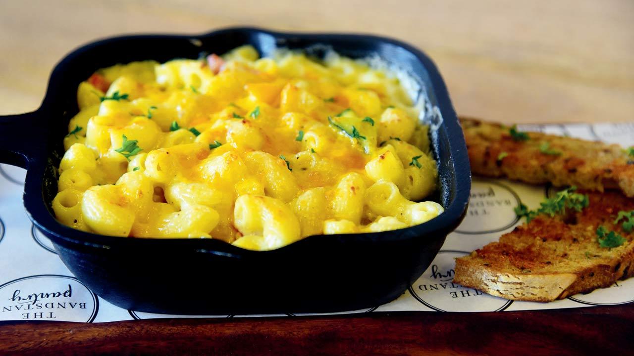 Slow-roasted veggies mac and cheese