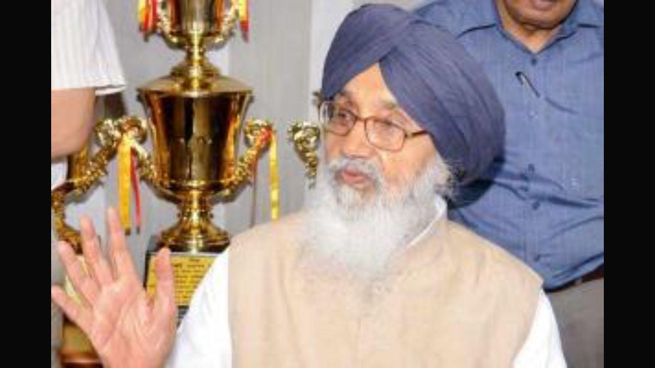 Former Punjab CM Parkash Singh Badal tests positive for Covid-19