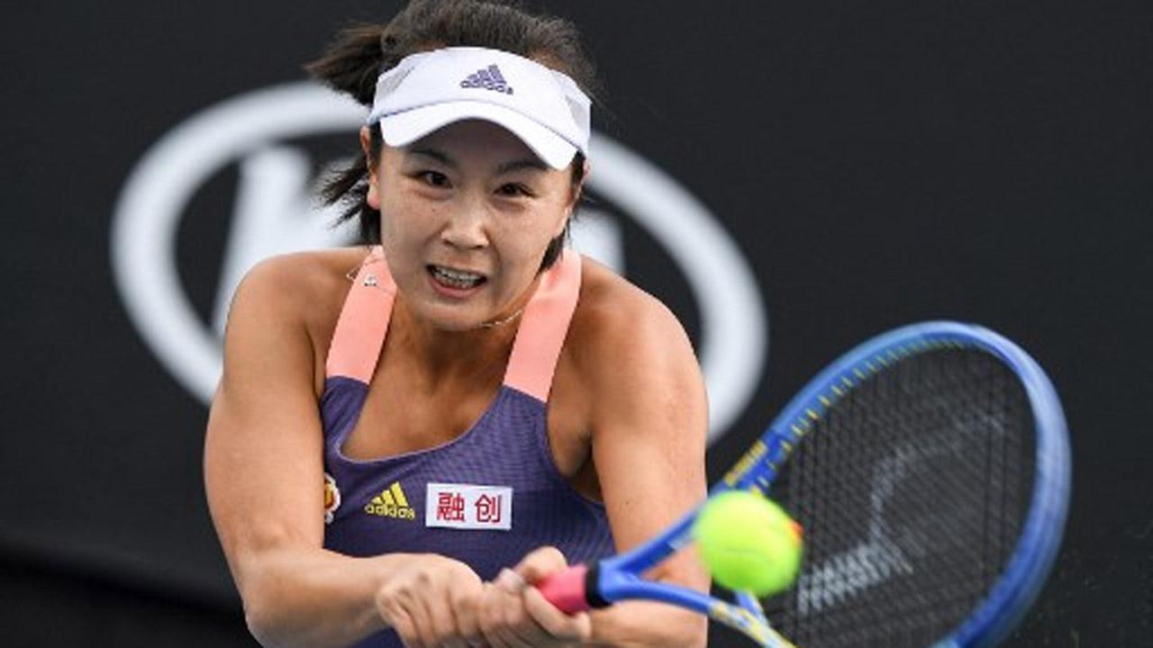 Shirts supporting Peng Shuai continue to be banned
