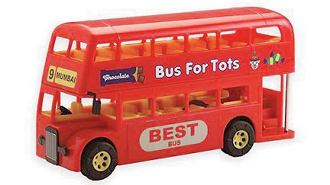 Mini bus by Toymania 