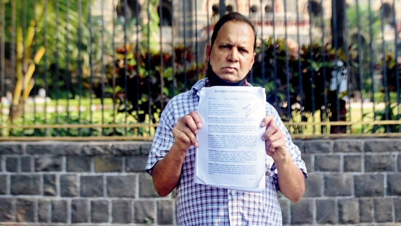 D’Souza outside Vakola police station on January 14. Pic/Sameer Markande
