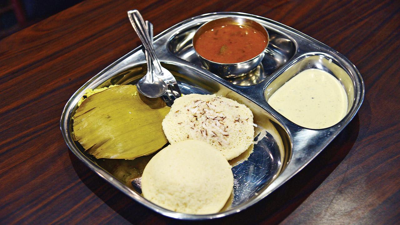 Sada, rava and kanchipuram idlis