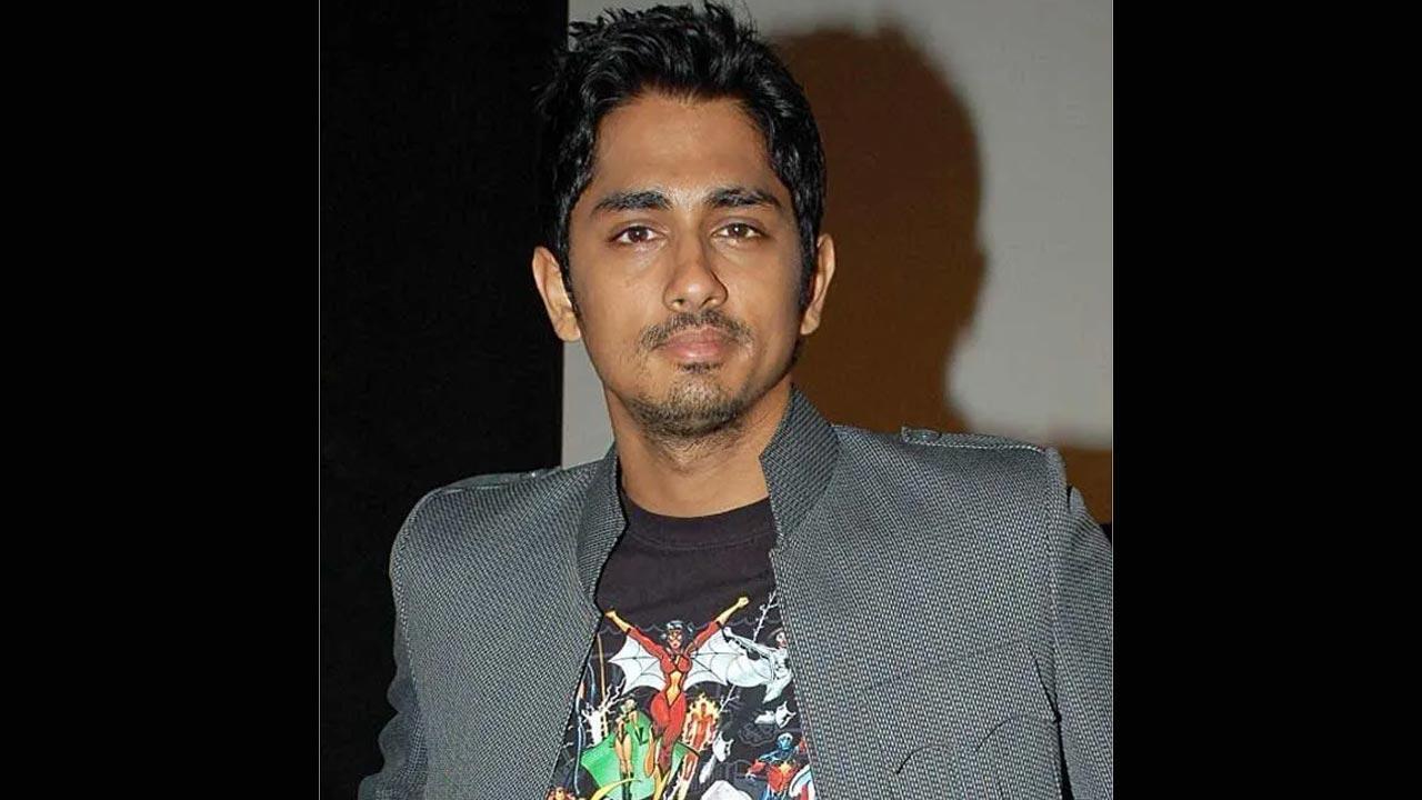 NCW wants actor Siddharth's Twitter account blocked over comment against Saina Nehwal