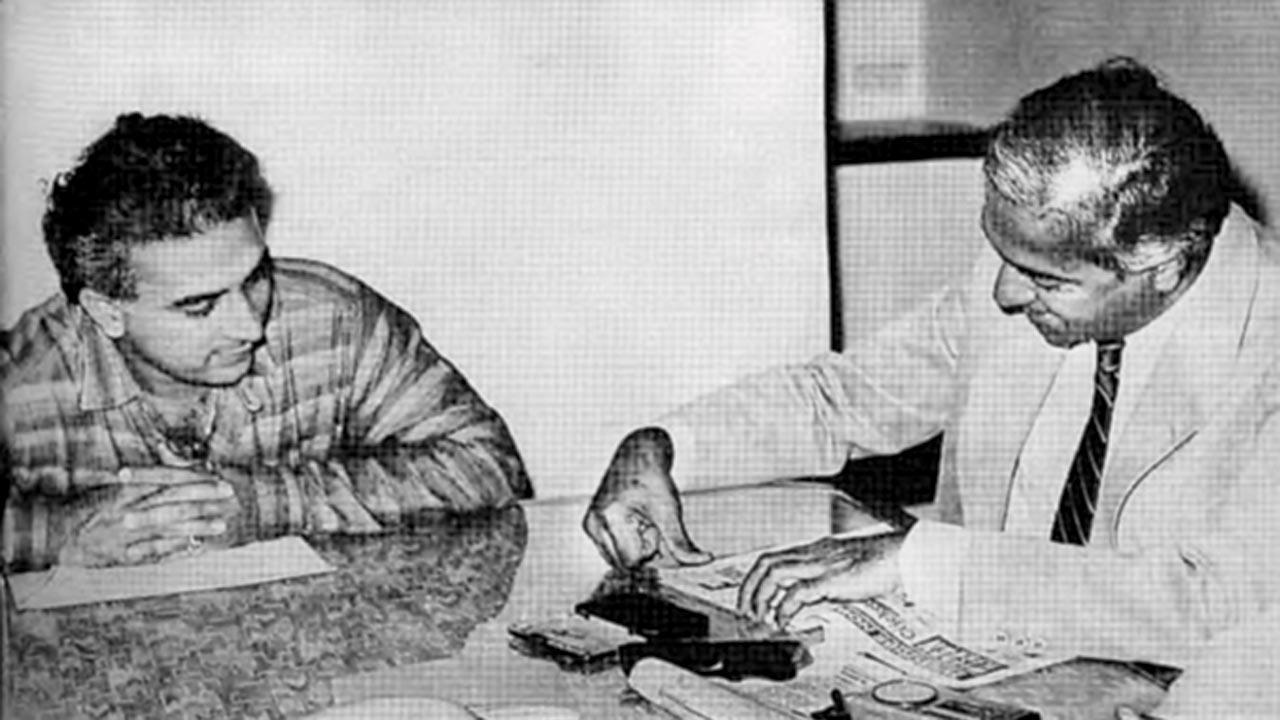 In a lighter mood with Sunil Gavaskar, while giving his thumb impression after signing him on as editor of Sportsweek in 1988
