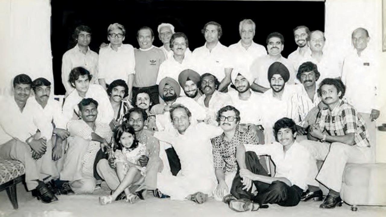 With the Indian hockey Olympic team at the Ansari home prior to their departure for the 1978 Buenos Aires World Cup: Ashok Kumar (extreme left), Behram Contractor (second from left), hockey legend RS Gentle (third from left), editor of Sportsweek Sharad Kotnis (fourth from right), assistant editor of Sportsweek Gopi Baskaran (third from right), future sports editor of The Times of India Sunder Rajan (second from right) and racing correspondent of The Times of India Cecil Hendricks (extreme right). Daughter Tehzeeb and son Tarique seated on floor