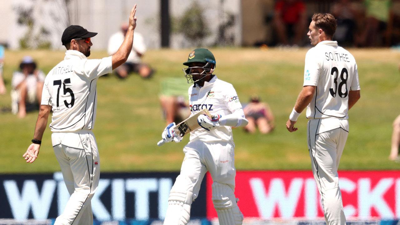Bangladesh take historic lead v NZ