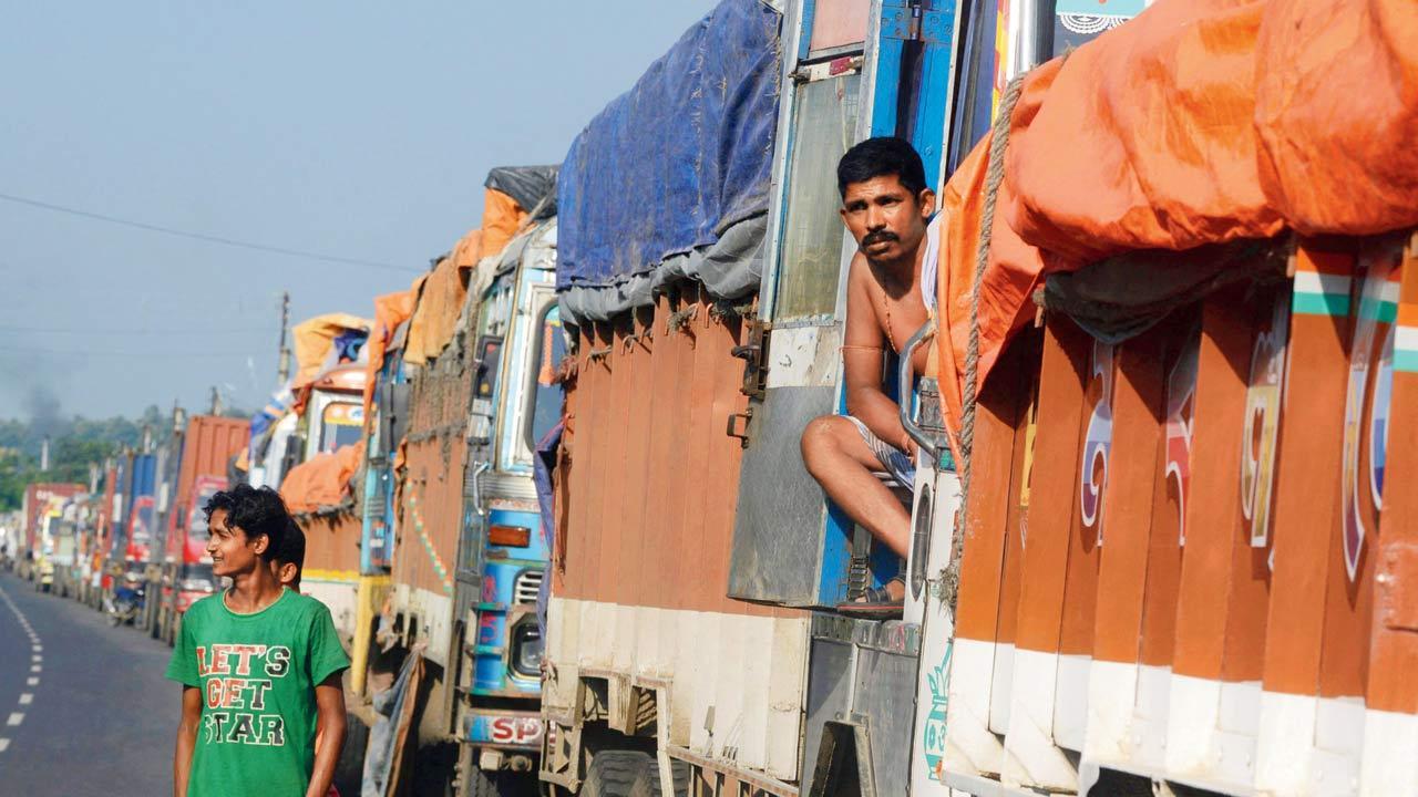 Transporters say Maha govt's vaccine and test mandates will hit supply chain