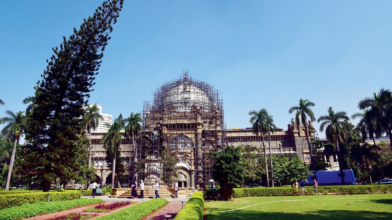 Tum jiyo hazaaron saal