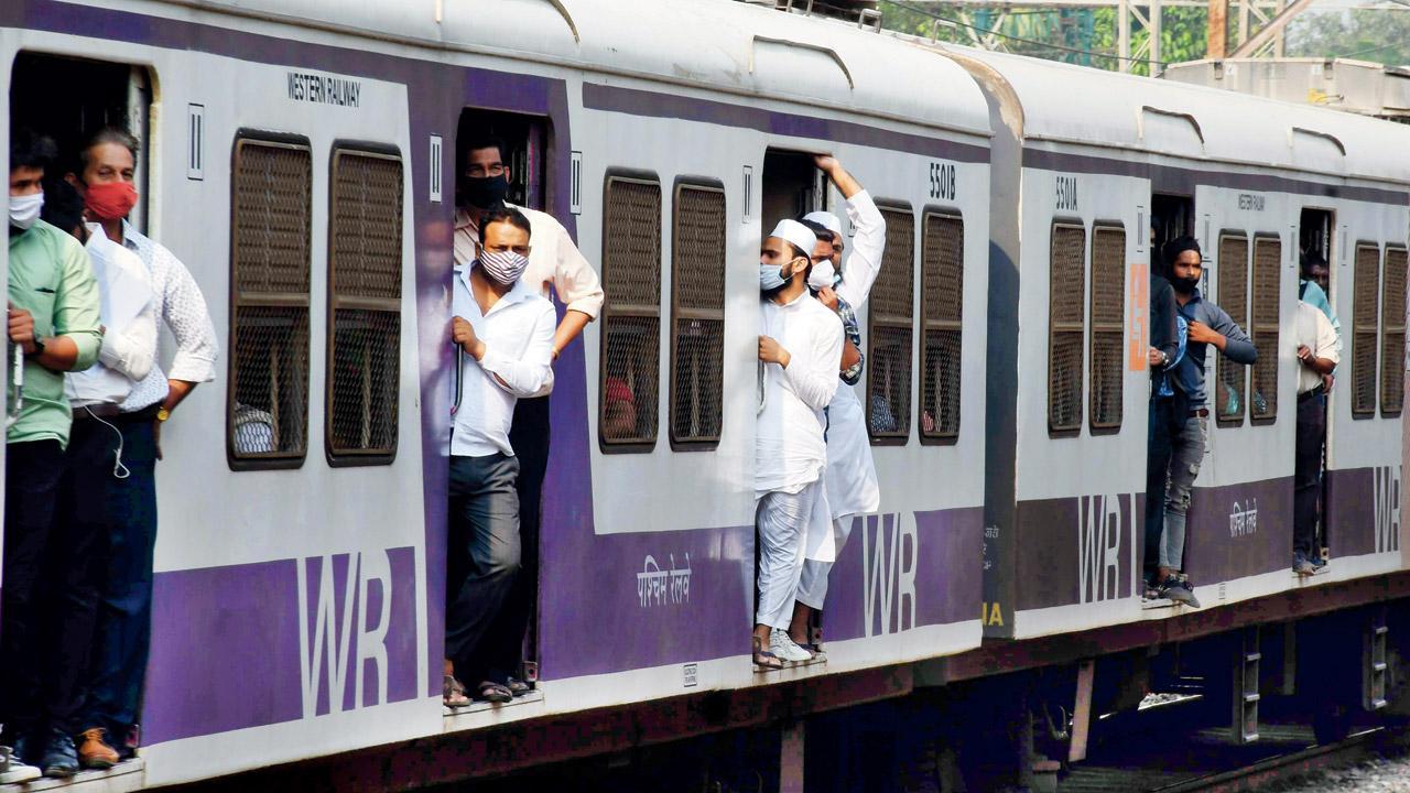 Western Railway restores monthly pass for 118 trains