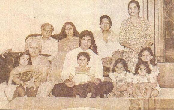 Abhishek Bachchan with parents Amitabh Bachchan and Jaya Bachchan, grandfather Harivansh Rai Bachchan and other family members.