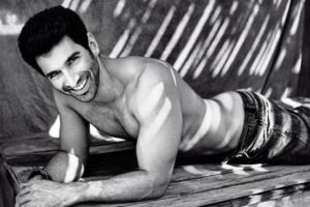 Aditya Roy Kapur's transformation from a chocolate boy to a hottie