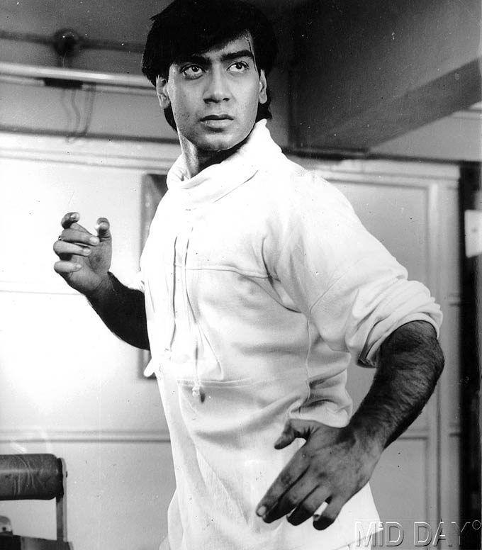 Jigar: In this martial arts action-romance, Ajay is pitted against a gangster, and shows the heart to fight evil in society. The film was the actor's second success after Phool Aur Kaante.