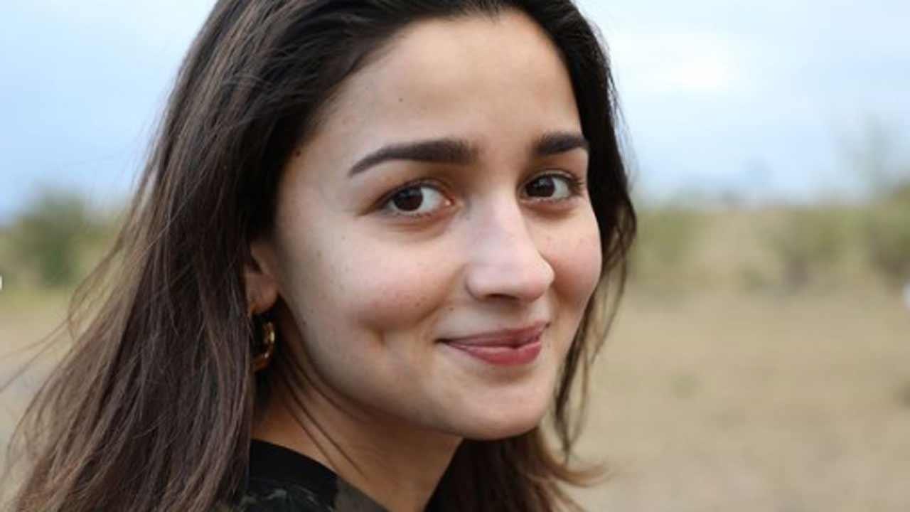 Alia Bhatt 'flexes' beau Ranbir Kapoor's photography skills in an Instagram post