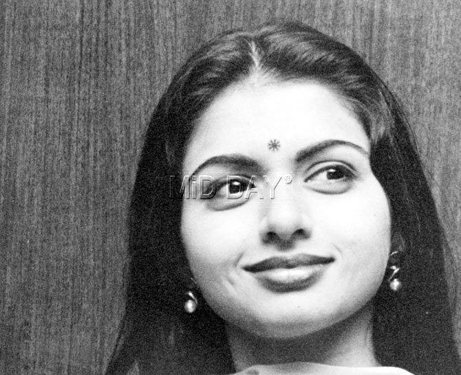 Bhagyashree was born on February 23, 1969, in the Patwardhan royal Marathi family of Sangli in Maharashtra. She has two sisters namely Madhuvanti and Purnima. (All photos/mid-day archives)