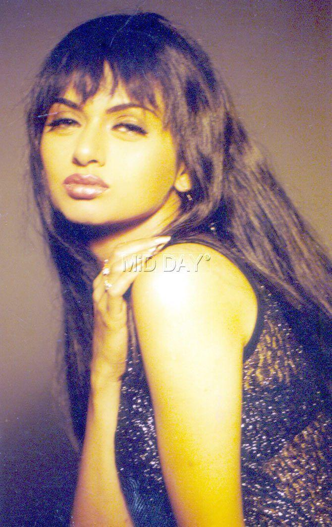A younger Bhagyashree oozes oomph in this undated photograph taken during a photoshoot in the 1990s.