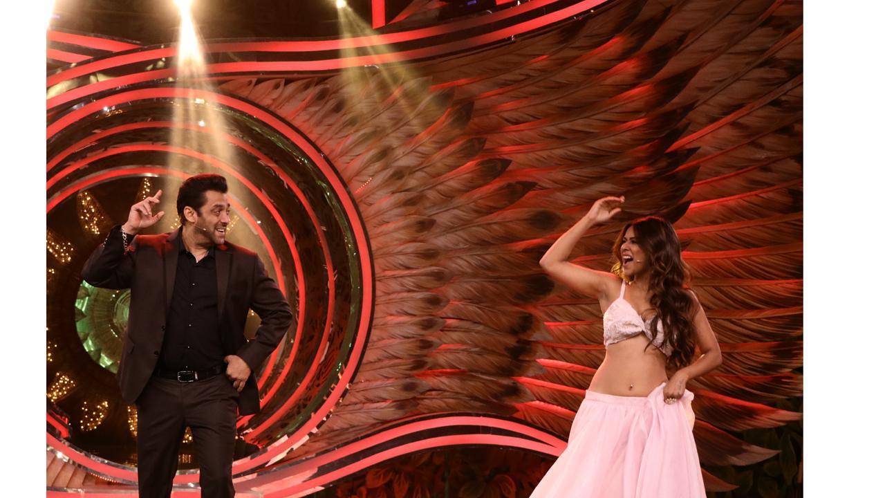 Bigg Boss 15: Salman Khan advices Karan Kundrra 'Take a stand, be a man'