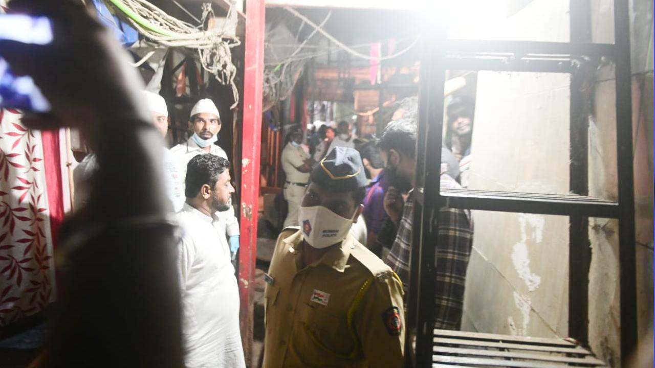 Watch: Five storey building in Bandra (East) collapses, 7 rescued