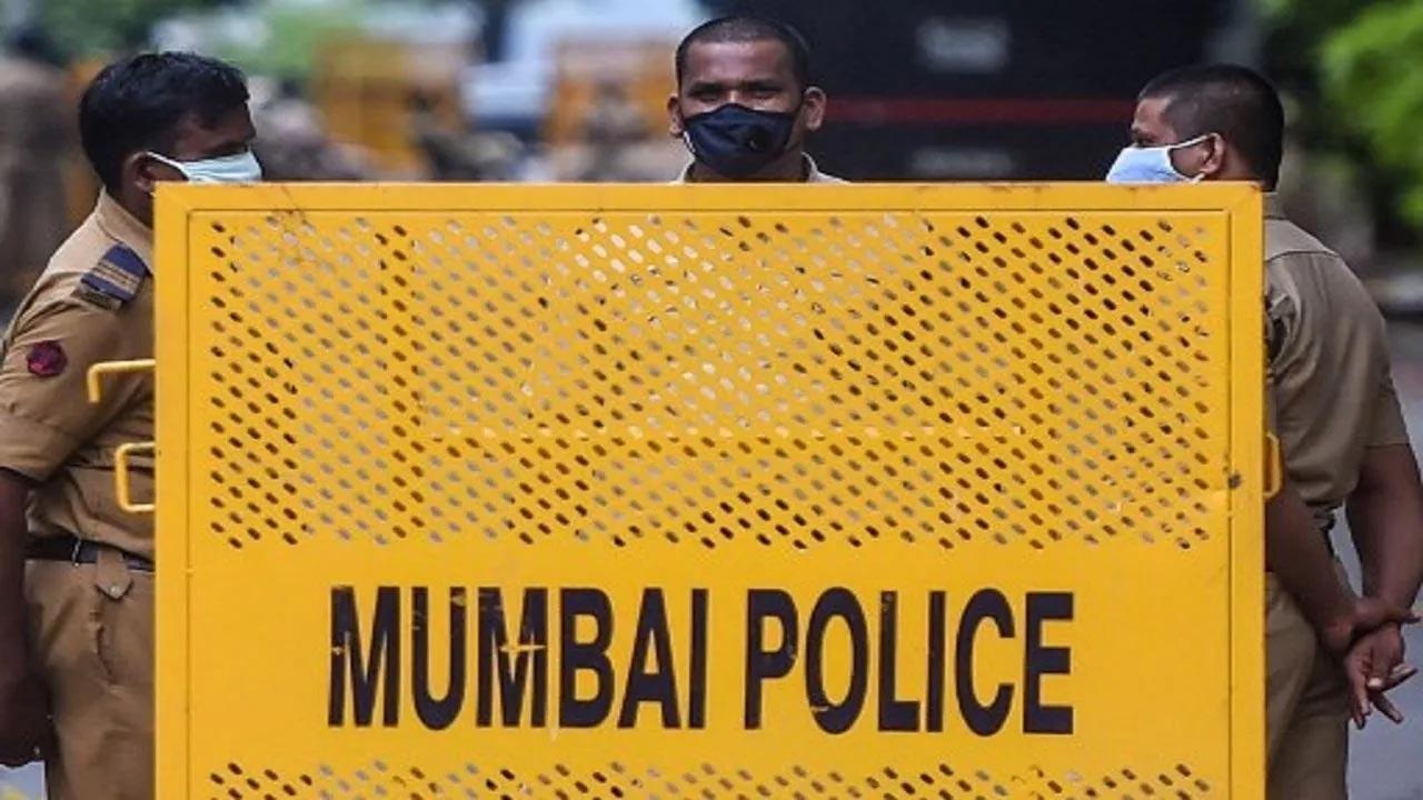 81 Mumbai, 31 Pune police personnel test positive for Covid-19 in last 24 hours