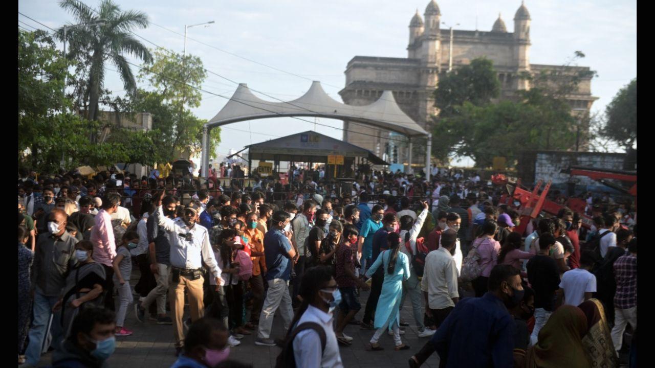 Maharashtra logs 44,388 new Covid-19 cases, 12 fatalities; 207 Omicron infections