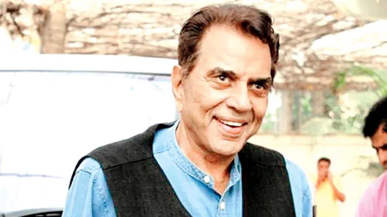 Dharmendra unveils 2022 Dadasaheb Phalke film fest and awards
Veteran Bollywood star and former MP Dharmendra took to his Instagram handle on Thursday to share the reel unveiling the invitation to the Dadasaheb Phalke International Film Festival Awards 2022. Outlining the history and relevance of the event, which will be held in Mumbai on February 20, Dharmendra said the Dadasaheb Phalke International Film Festival (DPIFF) was first held in 2012 and had been 