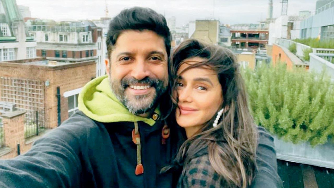 Have you heard? Farhan Akhtar and Shibani Dandekar to tie the knot?