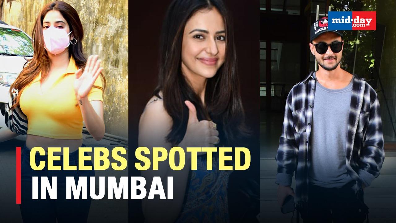 Varun Dhawan, Bipasha Basu, Janhvi Kapoor & Other Celebs Were Spotted