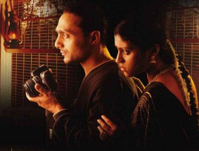 Mr and Mrs Iyer (2002): Aparna Sen-directed 'Mr. and Mrs Iyer' (2002) is a sensitive story in which during a bus journey, a devout Hindu Brahmin woman, played by Konkona Sen Sharma, protects a Muslim man, played by Rahul Bose when communal riots break out.