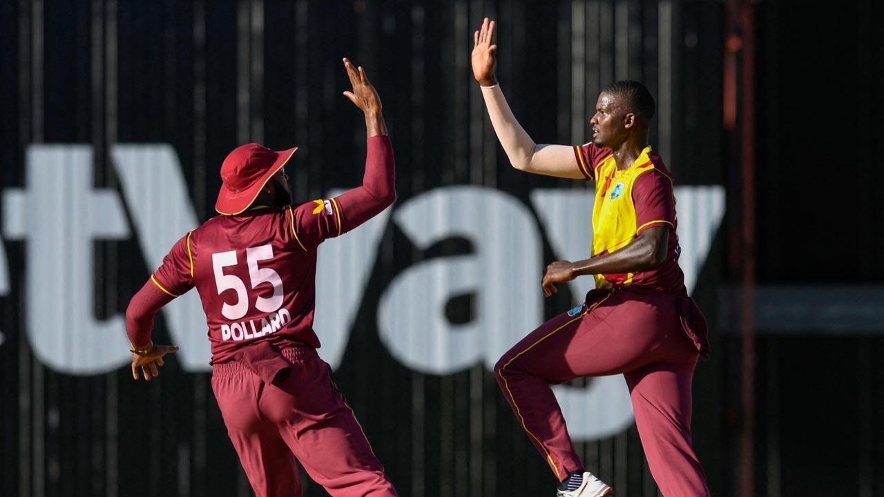 England thrashed by 9 wickets in 1st T20 against West Indies