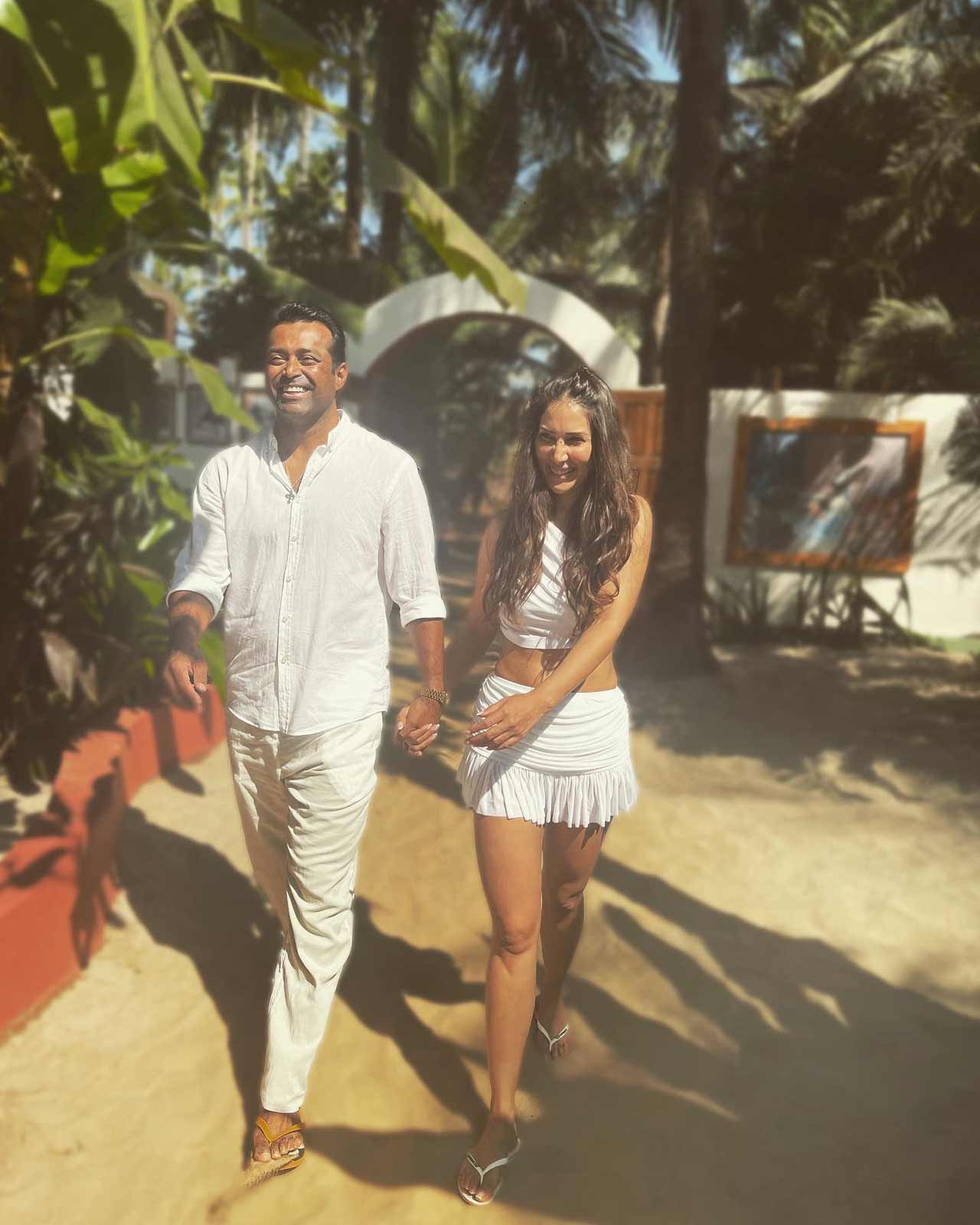 Celebrating New Year together, Kim Sharma shared this picture and wrote, 