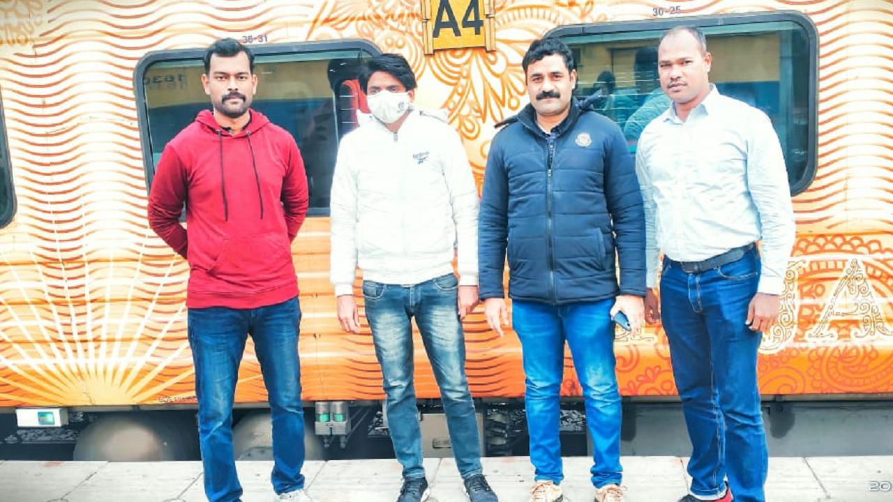 Mumbai: Man duped of Rs 1.5 lakh on pretext of job offer from sex service website