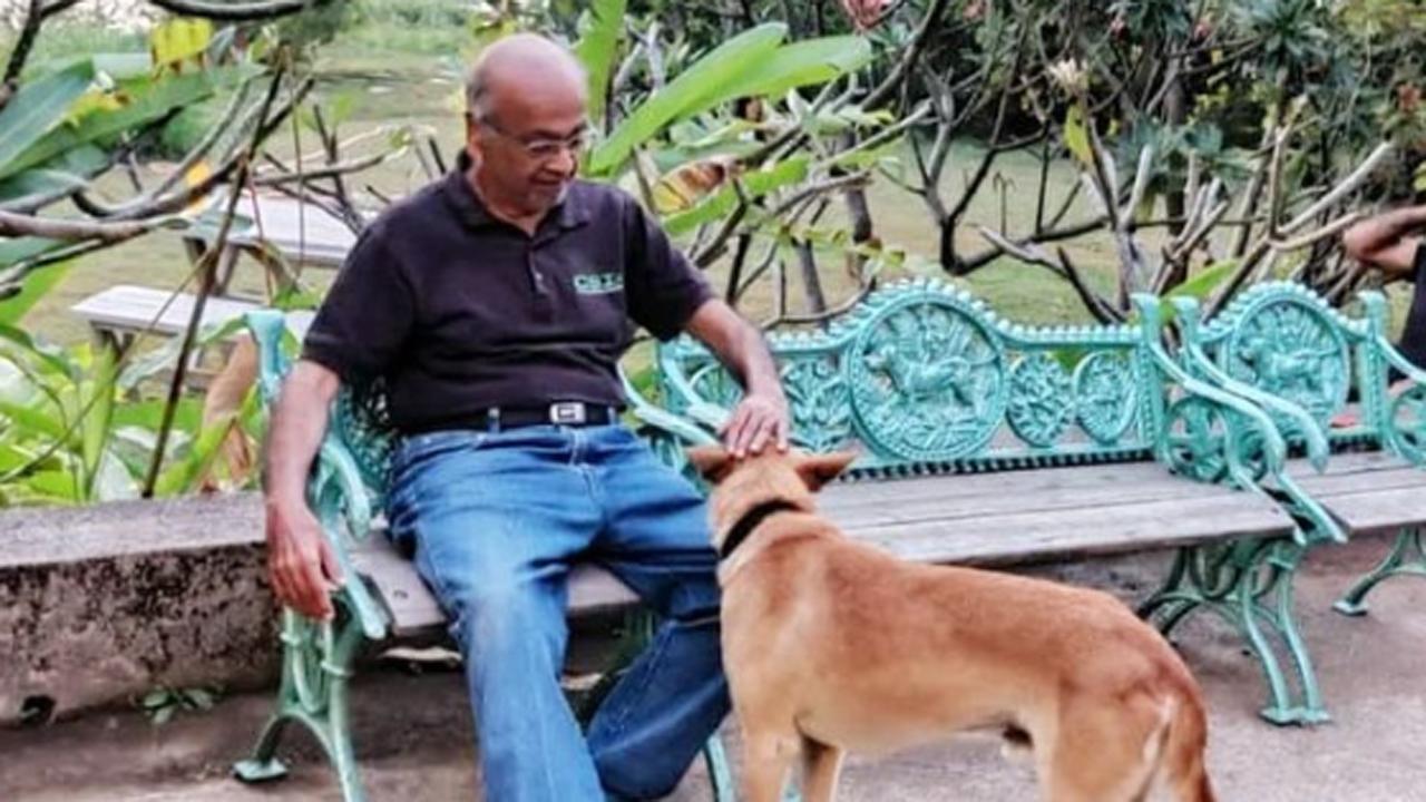 Vishal Dadlani's father cremated, singer pens emotional eulogy on Instagram