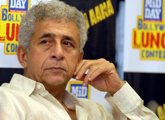 Naseeruddin Shah in Sir: As the loveable professor Amar Varma, who sings an ode to the rain in the classroom and helps a student (Pooja Bhatt) overcome her stammering problem, Naseer won hearts with his unruffled portrayal.