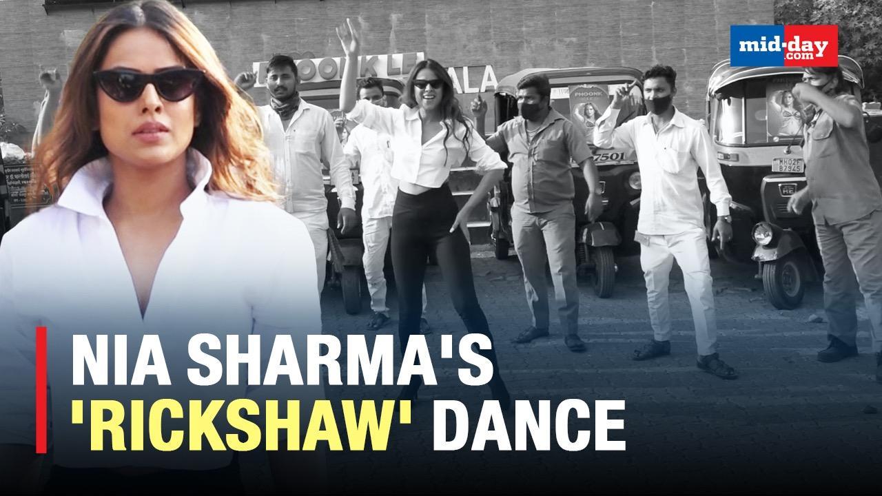 Nia Sharma Promotes Her Newest Track with Mumbai’s 'Rickshawala'