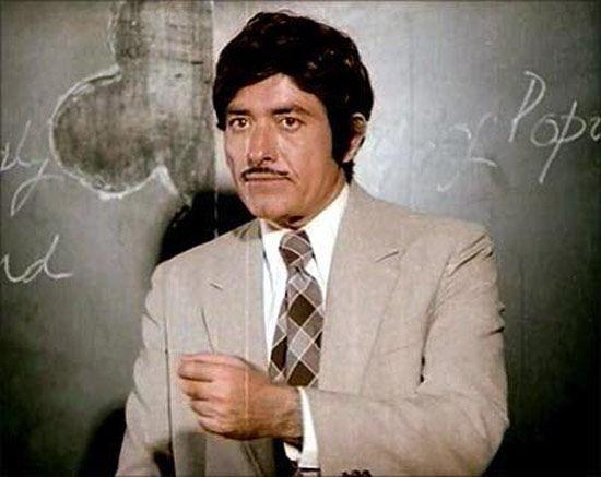 Raaj Kumar in Bulandi: A wealthy Ranjit Singh Lobo (played by Danny Denzongpa) recruits Professor Satish Khurana (Raaj Kumar) to tutor his son, Manjit (also played by Danny). The film also has Kumar tutoring Danny's friends' sons, played by Raj Kiran and Rakesh Bedi.