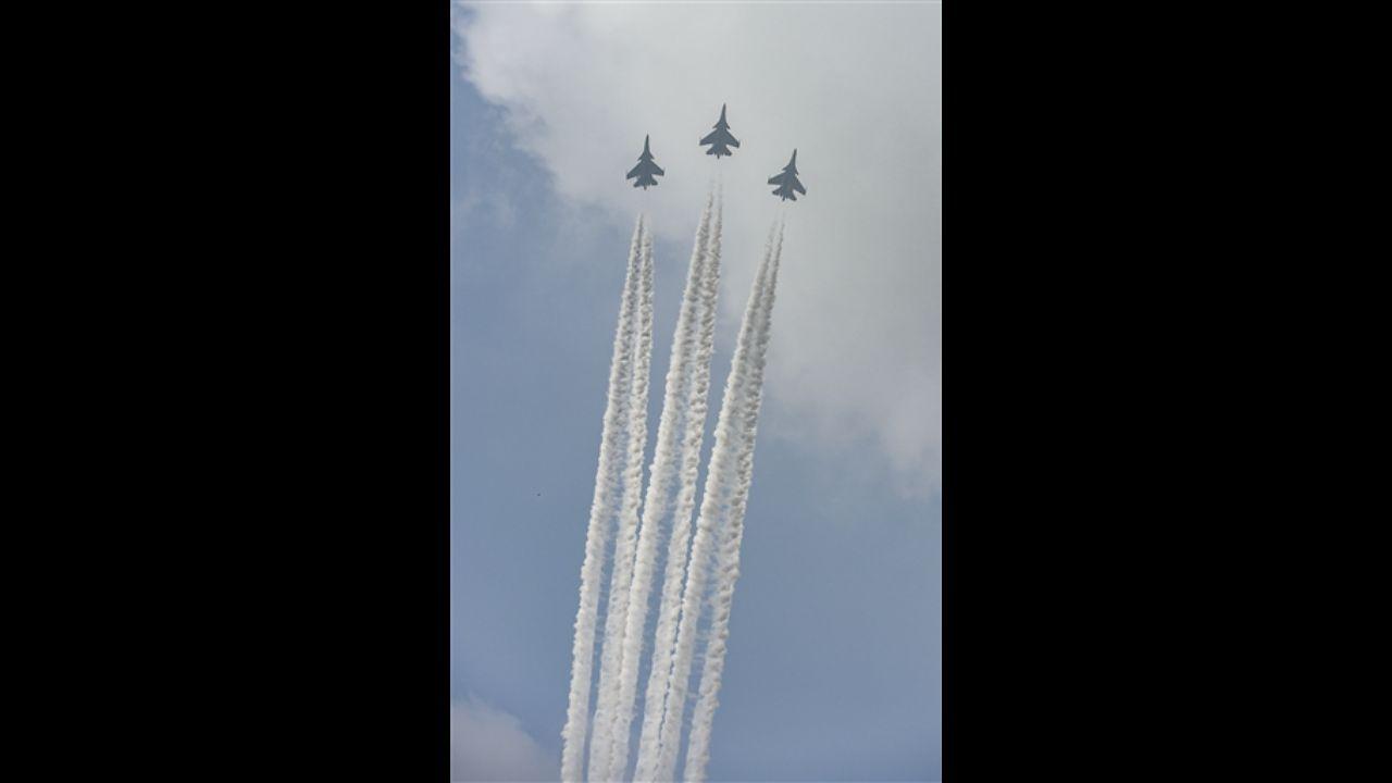 Trishul formation comprising three Su-30 MKI flying in Vic formation. Pic/PTI 