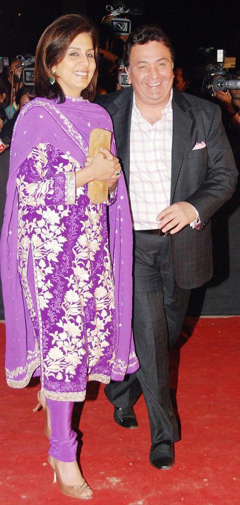 Rishi Kapoor and Neetu Singh: This pair has acted with each other in many films in the 70s, and their romance blossomed during this phase. They finally got married in January 1980. A bit difficult to believe but Neetu was said to be only 14 when she began dating Chintu. Apparently, while working on their first film together, Zehrila Insaan, Rishi troubled Neetu a lot. He would spread kajal on her face after she had completed her make up. Expectedly, Neetu would get irritated, but over time this very prankster stole her heart. Among their successful films were Khel Khel Mein (1975), Kabhie Kabhie (1976), Amar Akbar Anthony (1977), and Doosra Aadmi (1977). Neetu and Rishi also starred in Do Dooni Char (2010) and their son Ranbir Kapoor's film Besharam (2013). When Rishi passed away this year in April, Neetu Kapoor wrote on social media - 'End of our story'